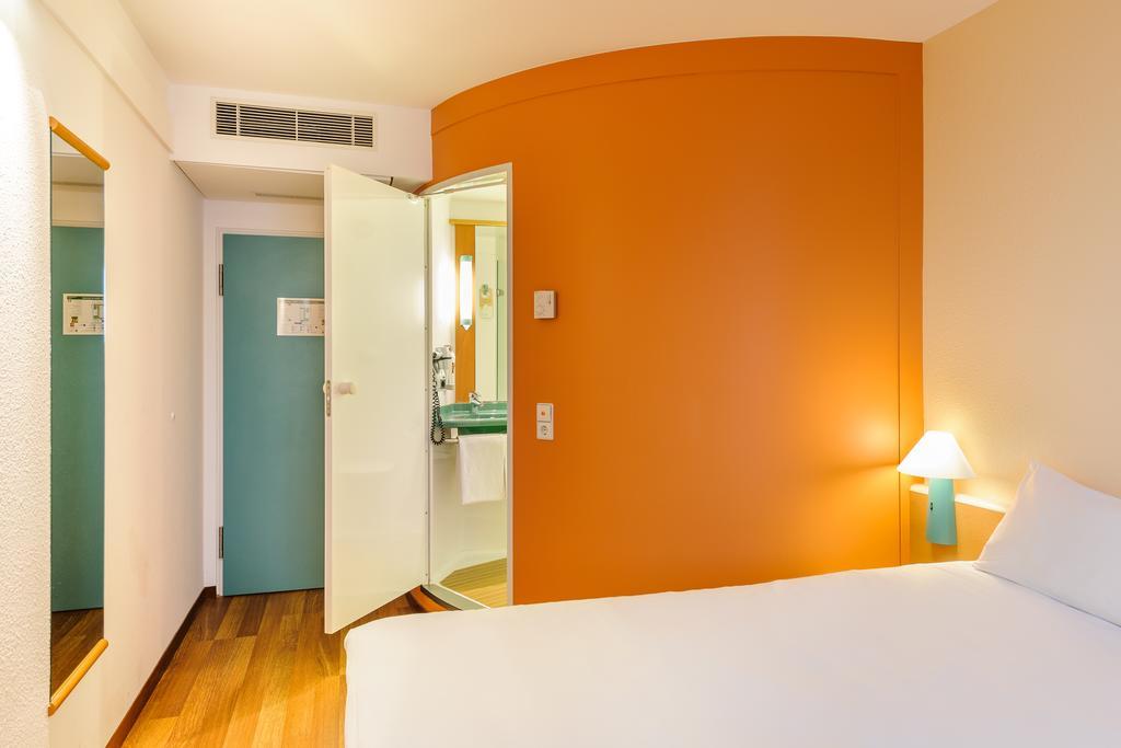 ไอบิส เบอร์ลิน ไดรลินเดิน Hotel ไคลน์มัคโนว ภายนอก รูปภาพ