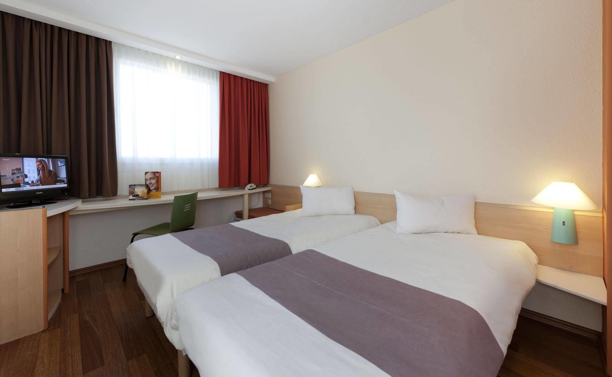 ไอบิส เบอร์ลิน ไดรลินเดิน Hotel ไคลน์มัคโนว ภายนอก รูปภาพ